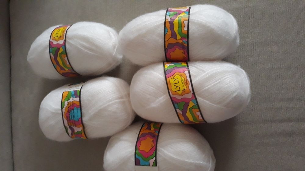 Material pentru tricotat LIYCRA alb Nou