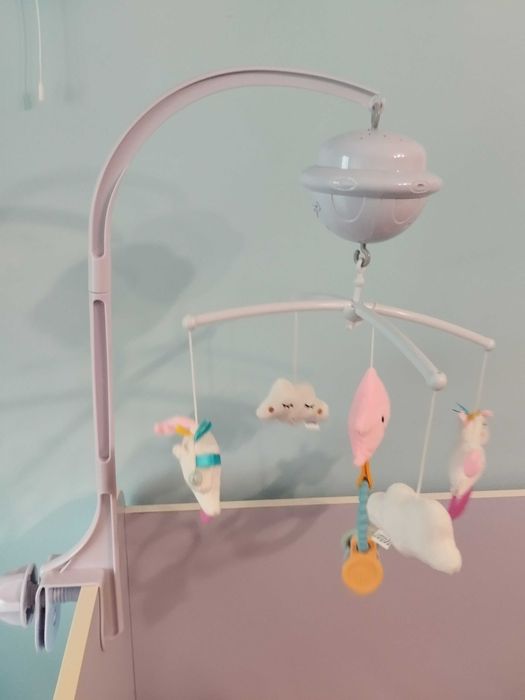 Бебешка  музикална играчка за кошара