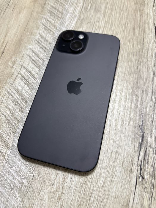 iPhone 15 128GB 1г. оставаща гаранция! Неразличим от нов от магазина!