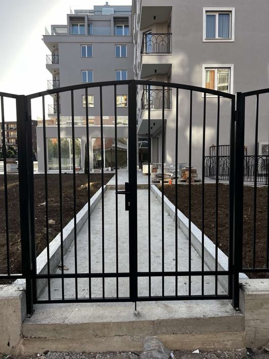 Ковано желязо- изработка и монтаж на врати и порти