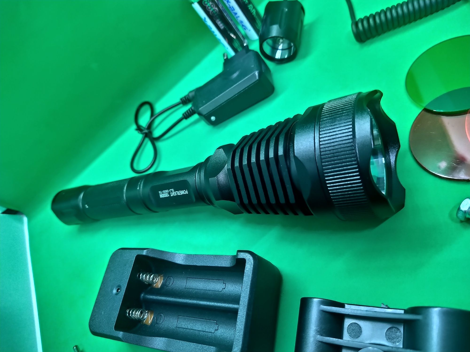 SET Lanterna vanatoare led XM-L T6 cu filtre color BL-Q2800