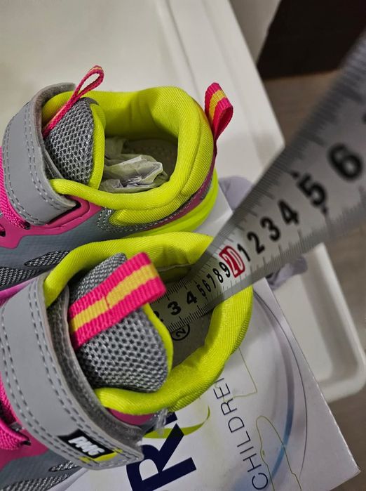 Adidasi Primigi marimea 24