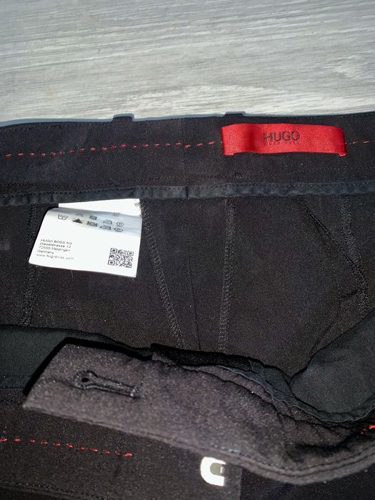 pantaloni Hugo eleganti