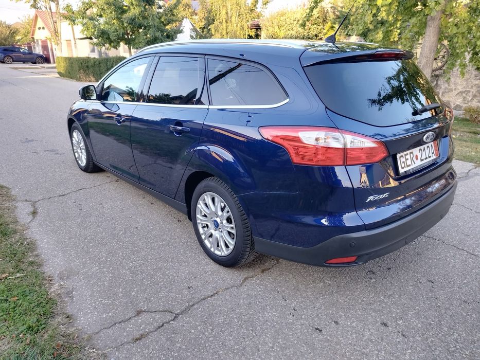 Ford Focus Titanium 2.0 Tdci cu 140 cp,an 2011,climatronic, incalzire