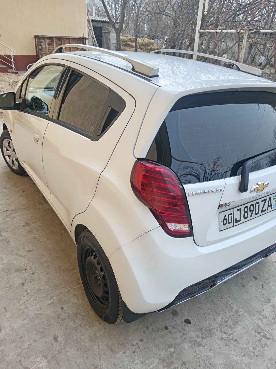 Spark 2011 yil 5500$ kami bor
