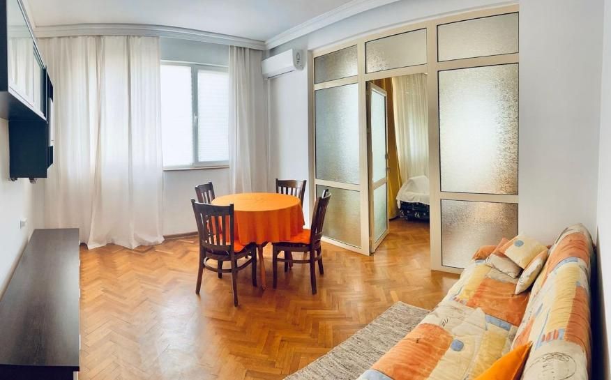 Дава се под наем Четиристаен апартамент в Пловдив, Коматево - 100 кв.м за 550 € - Снимка #1