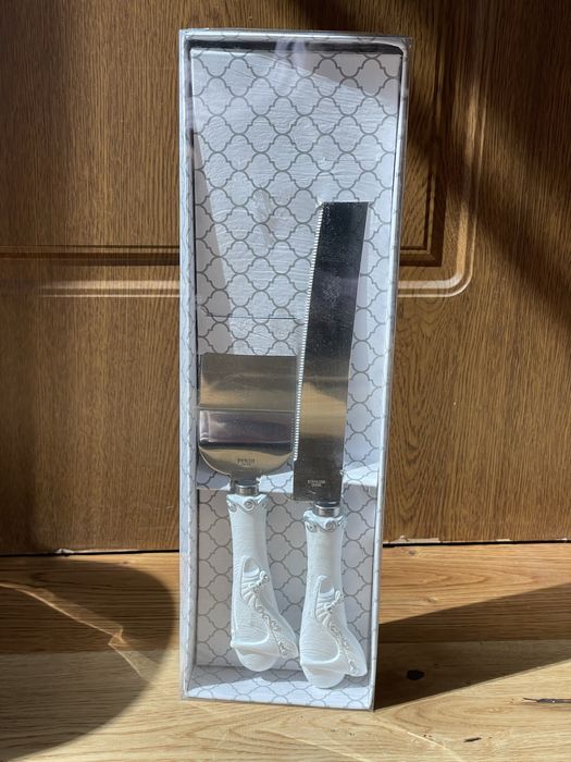 Set elegant din 2 piese de cuțit și server din oțel inoxidabil.