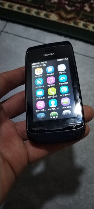 Продам Blackberry 9930 CDMA+GSM, Nokia C6-01, Nokia Asha 309