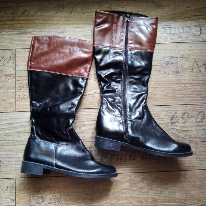 Cizme damă din piele naturală.