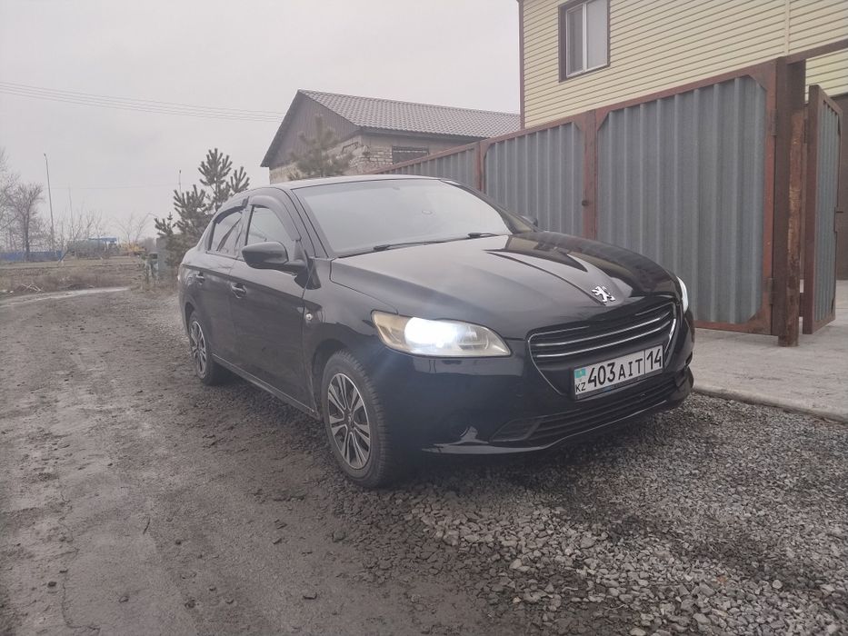 Продам машину Pеugeot 301,2016г,1.6. автомат
