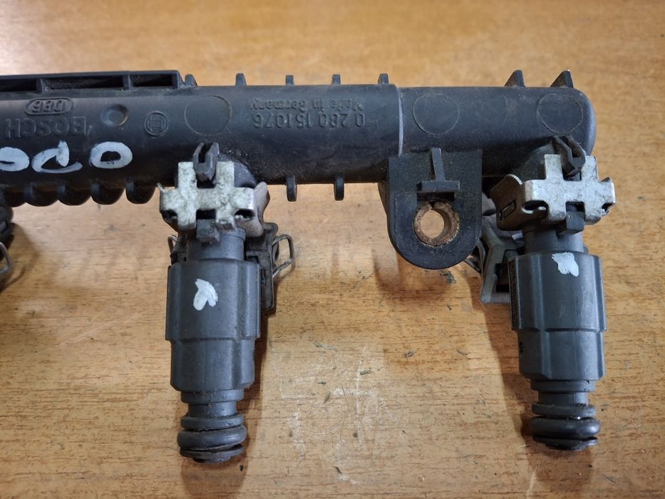 Rampă injectoare Opel Corsa C  Astra G 1.2 Z12XE