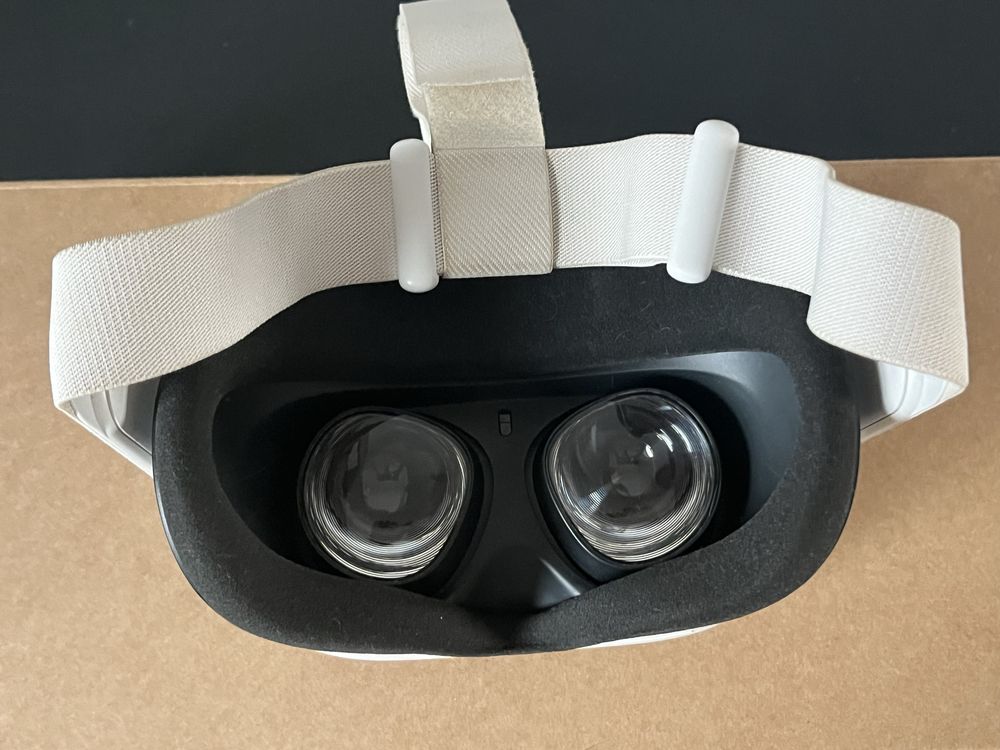 Продаю шлем виртуальной реальности Meta (Oculus) Quest 2