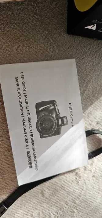 aparat foto imprima data si ora pe card