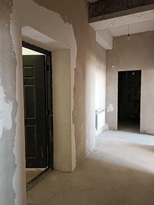 Срочно продается 2х квартира новостройка 67м2 на 2 этаже