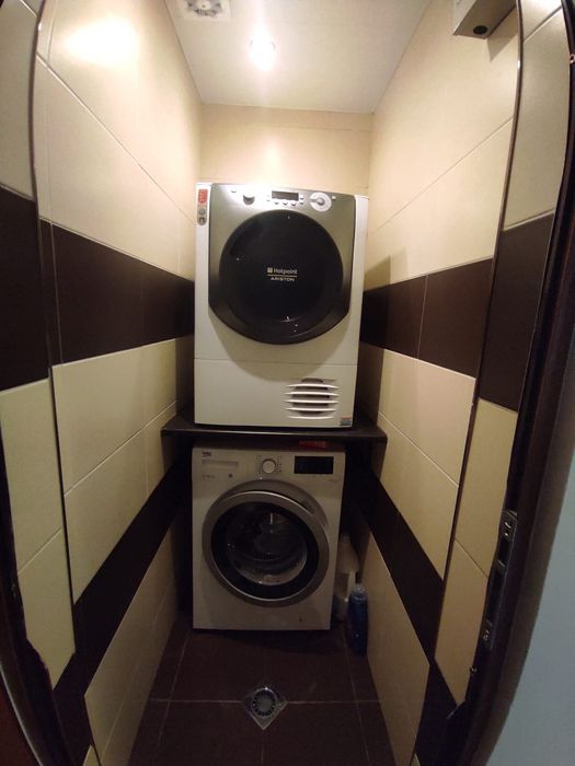 Тристаен апартамент под наем в центъра на Варна