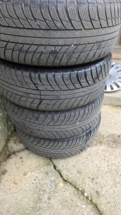 Jante de passat b6 pe 16. Citiți tot anunțul.