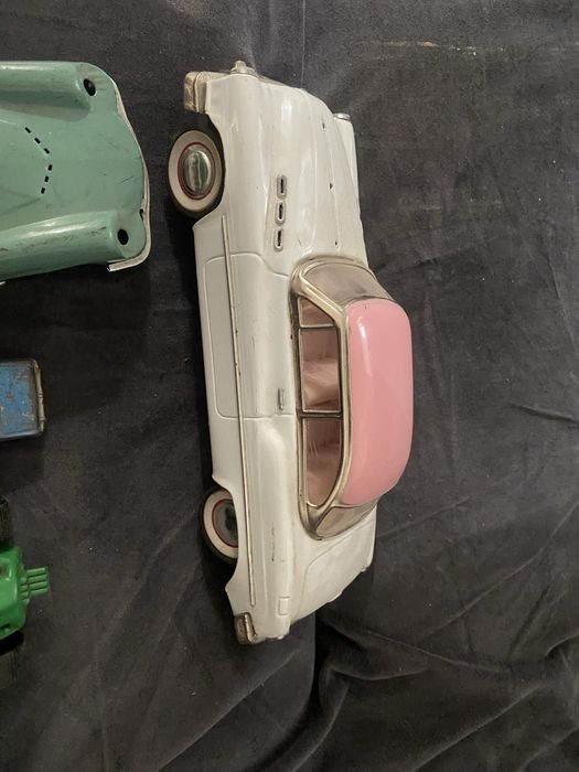 Masinute vechi de colectie
