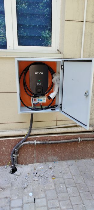 Установка зарядное устройство для Электромобилей.
7квт зарядка установ