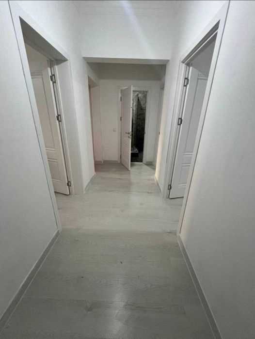 Продаётся квартира в центре ЦУМ Яккасарайский Космонавты 3/8/12 75m²