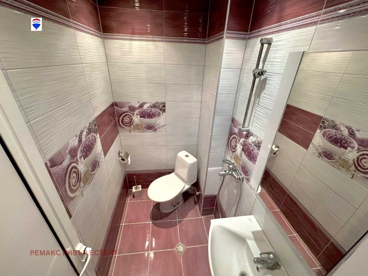 Продава се Двустаен апартамент в Русе, Дружба 3 - 58 кв.м за 1361 €/кв.м - Снимка #9