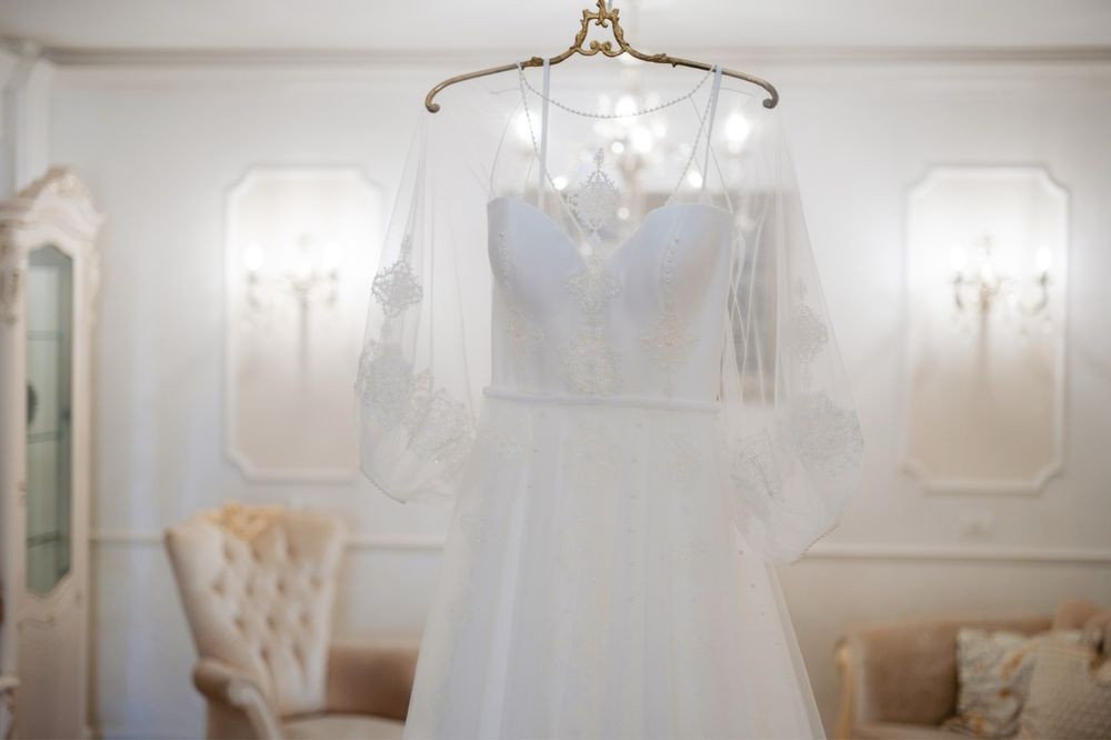 Vand/inchiriez rochie de mireasa - LETITIA LELE - unicat - impecabila