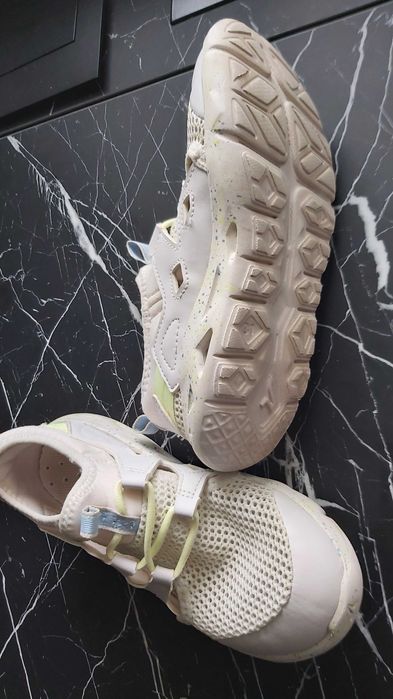 Adidași Decathlon nr.31