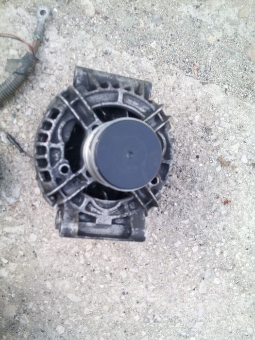 Продавам авточасти за Рено Меган динамо,стопове за Рено Меган,динамо,к