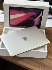 MacBook Pro 13 - inch 2022 / M2 Chip / 256 Gb / 8 Gb / Silver  |