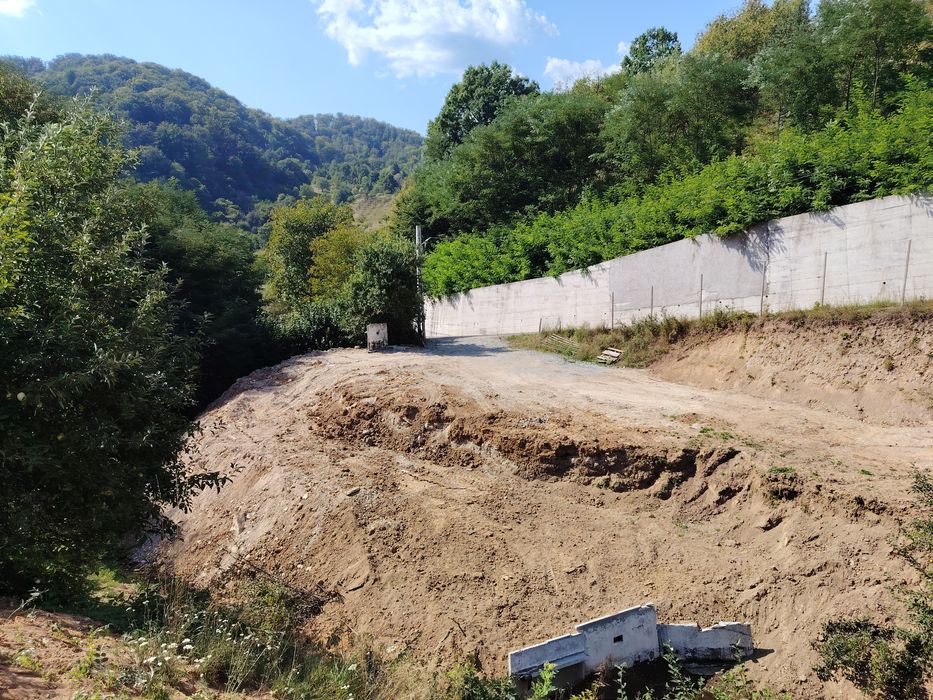 Teren Băița zona linistita intravilan ,