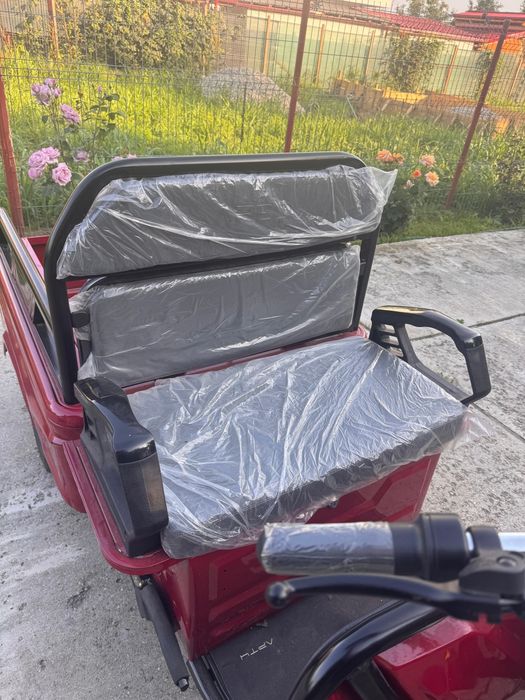 Moped electric nou