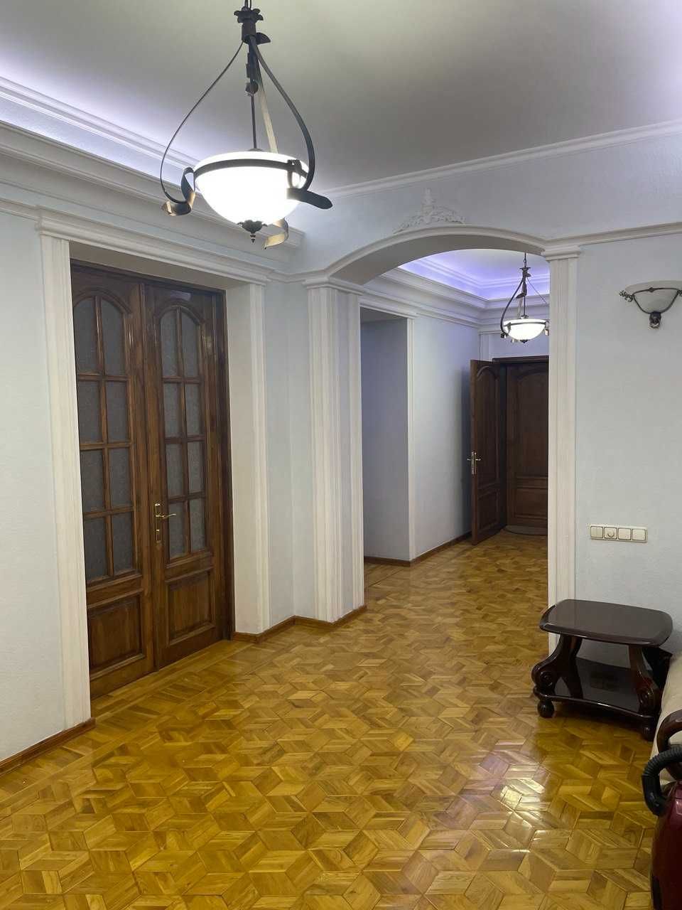 Аренда Улица Эльбек 4 ком ор-р Виноград 1500уе