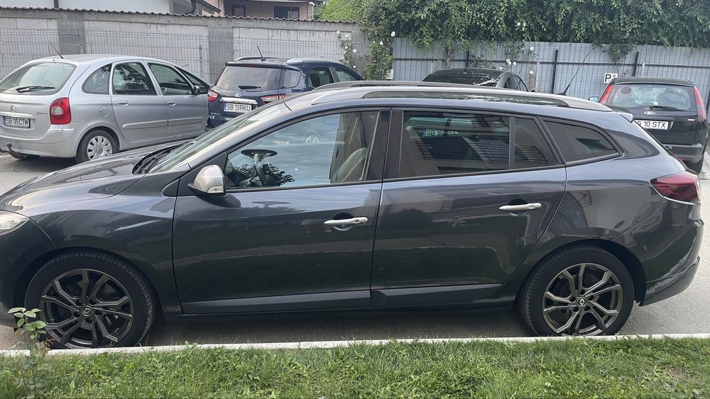 Vând renault megane 3