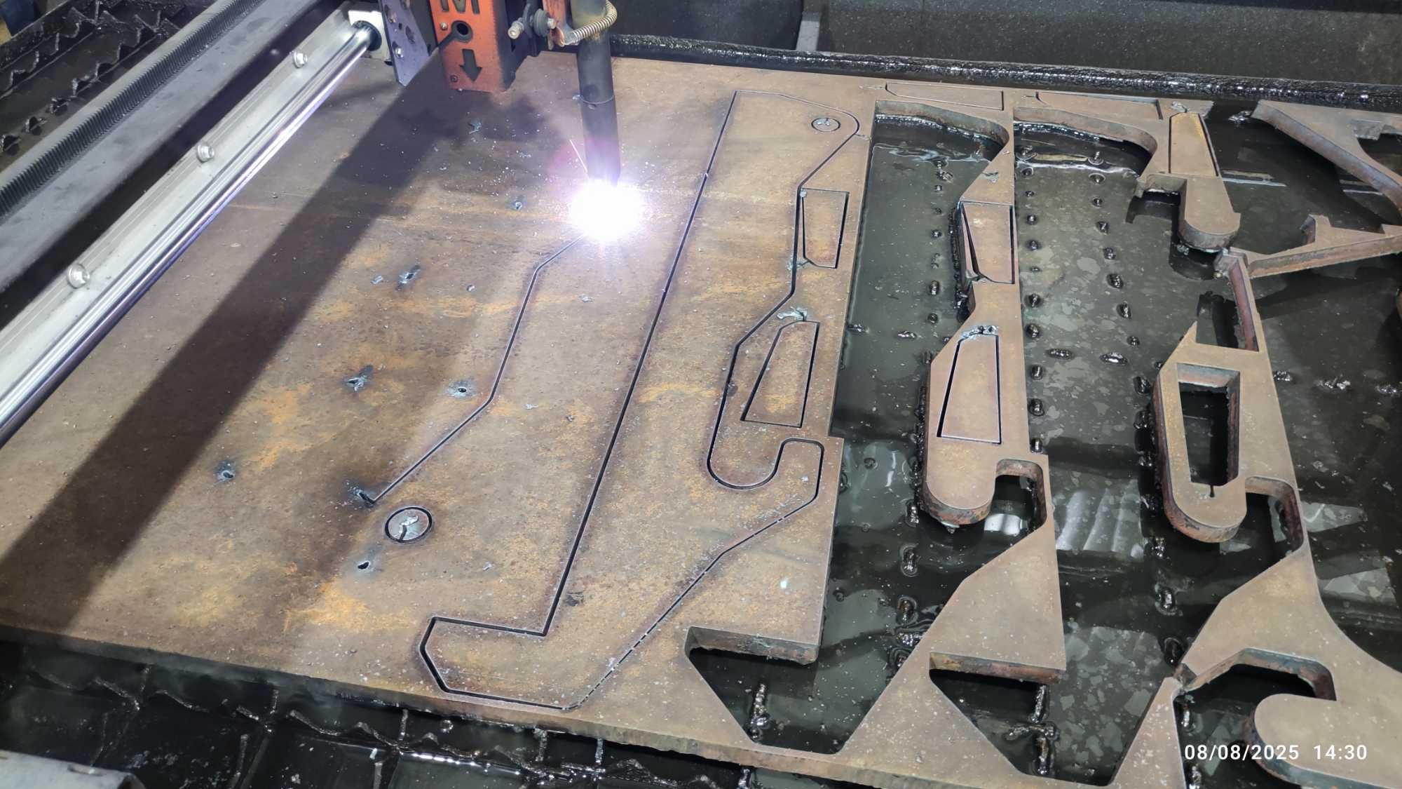 CNC Plasma - Машина за плазмено рязане 2000х1000 Non-HF 80amp