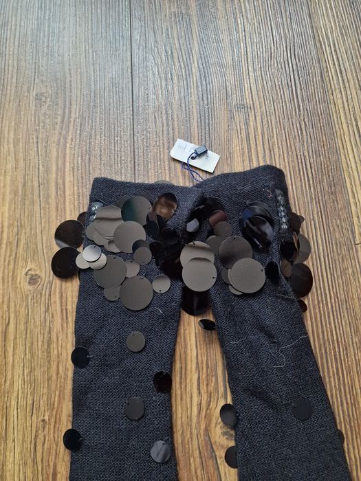 Страхотни дамски дълги ръкавици ARMANI, размер М , нови с етикет