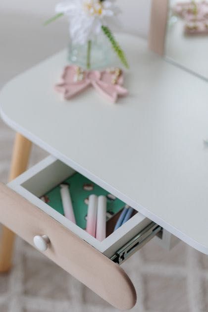 Трюмо для девочек