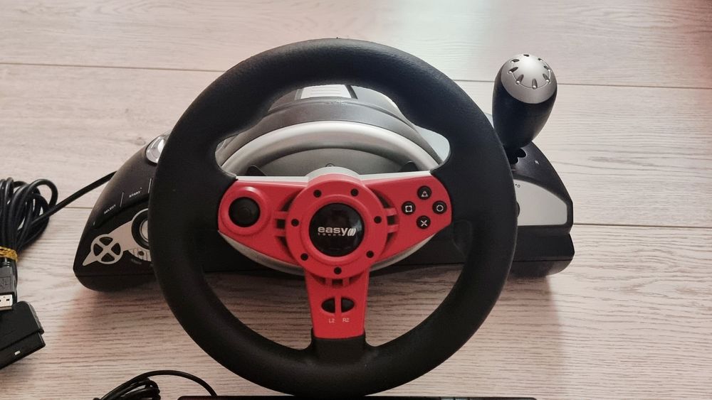 Volan si pedale Easy Touch ET2034 PC si Playstation 2
Volan si pedale