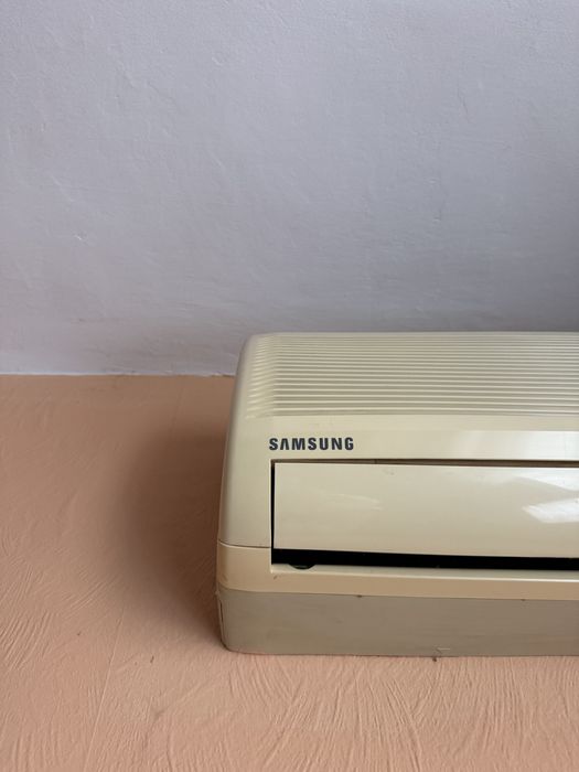 Климатик Samsung с външно тяло