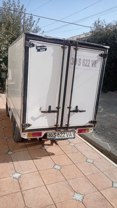 Labo sotiladi srochno