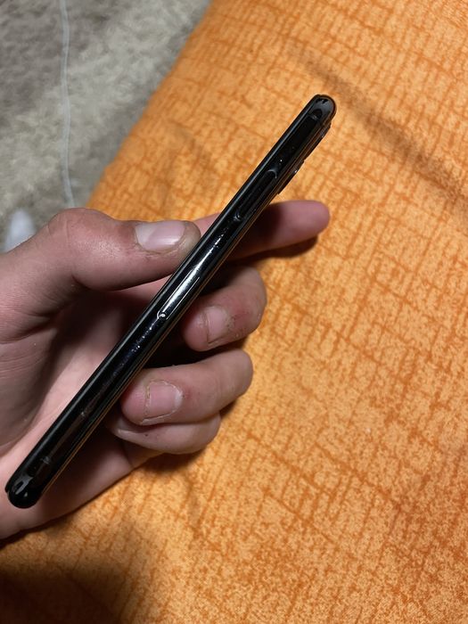 Iphone 11 pro 64gb batery health 100%