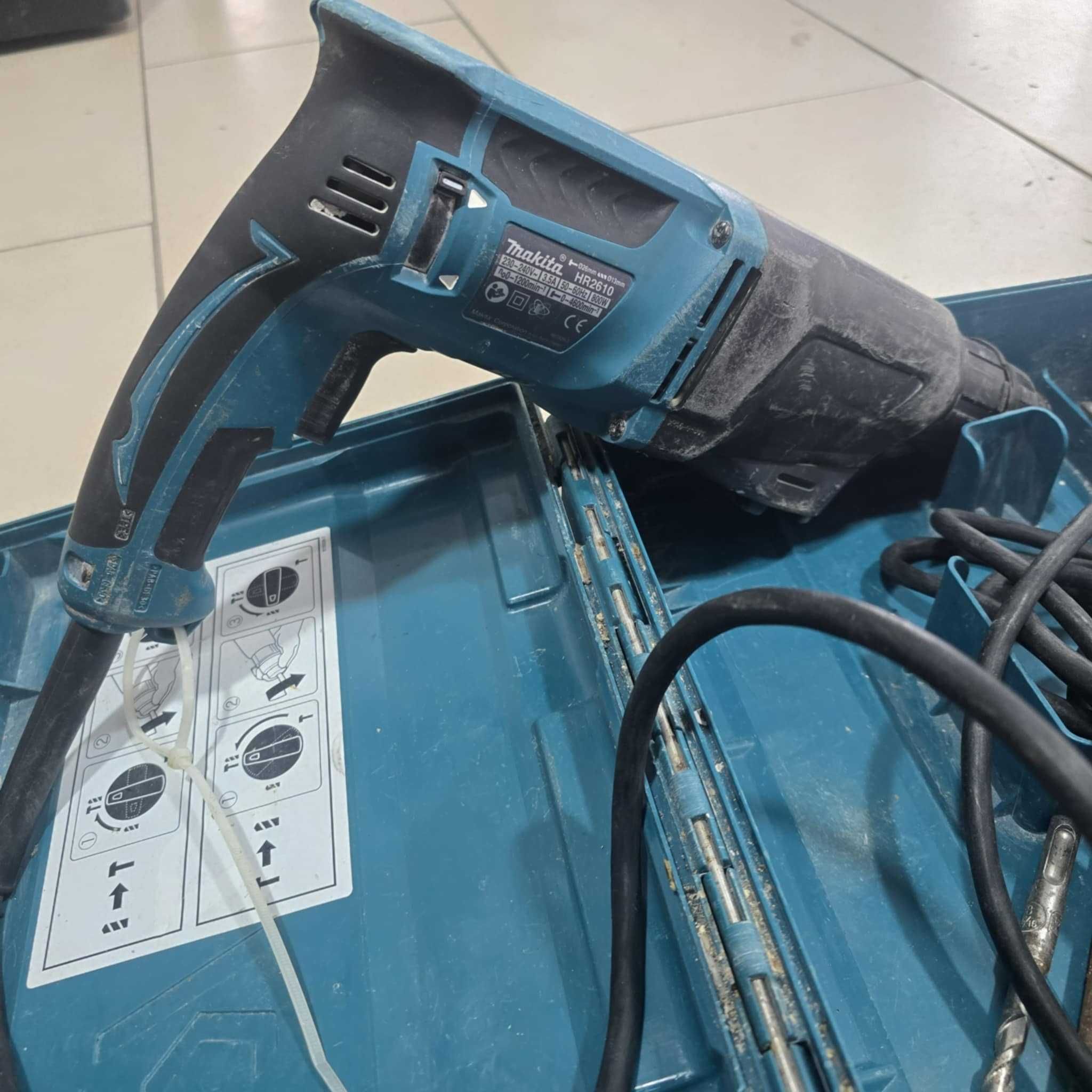 Перфоратор / Makita HR2610 / 800W