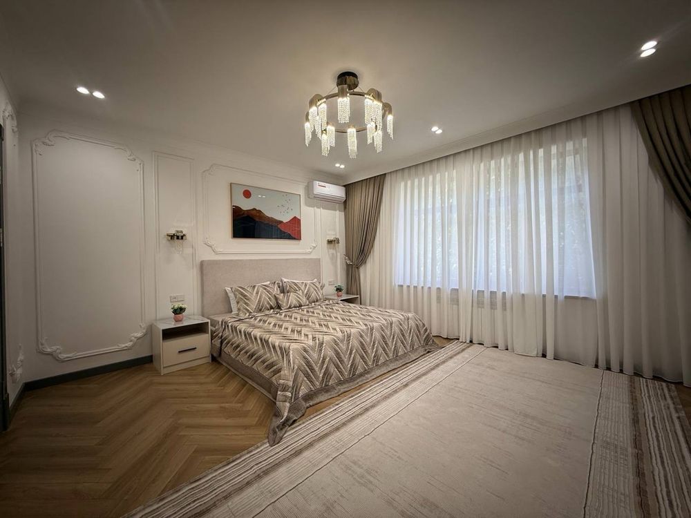 Продается Квартира 130 кв.м  "Махтумкули" Евро Новостройка