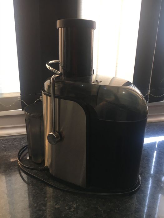 Сокоизстисквачка за плодове и зеленчуци Rohnson R425, 1000W