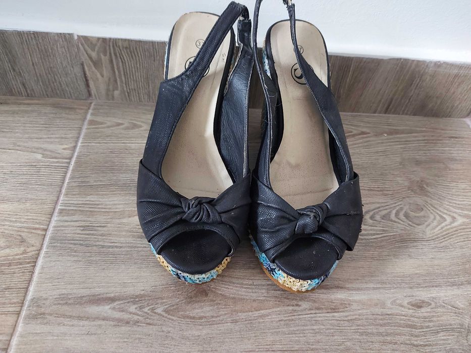 Sandale cu talpa ortopedica colorate