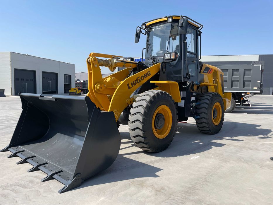 Колесный фронтальный погрузчик LIUGONG CLG835H