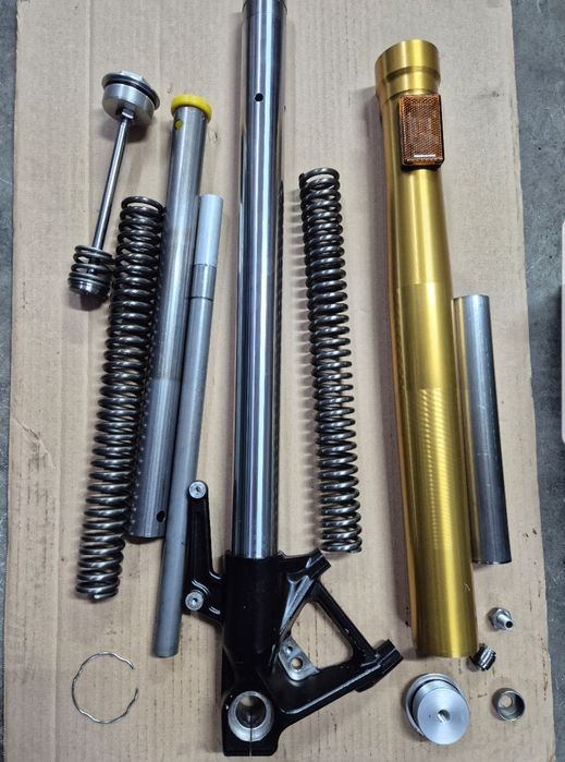 Telescop  pt piese BMW F900R