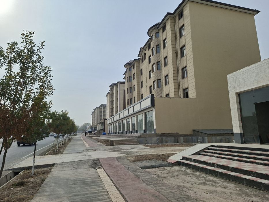 G'allaorol markazida Do'konlar va uylar sotuvi boshlandi