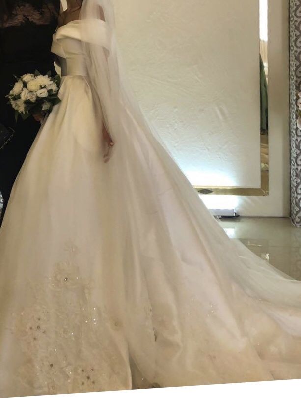 Платье свадебное в отличном состоянии