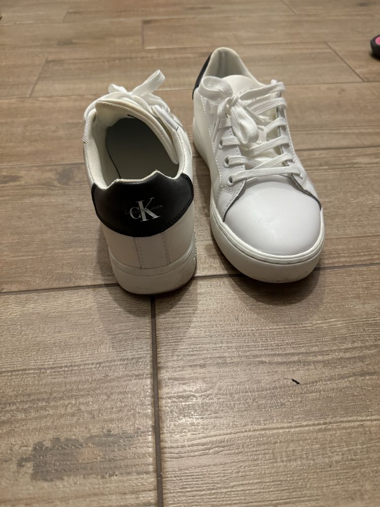 Calvin Klein sneakers marimea 38