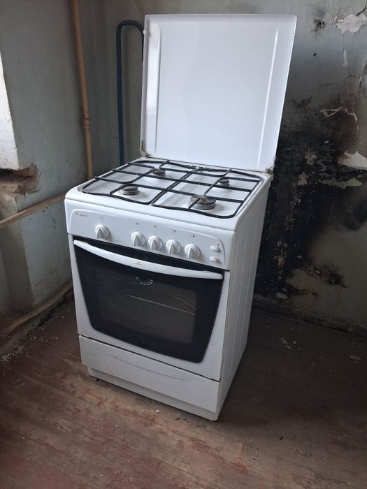 Продам газплиту Gefest