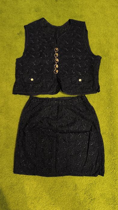 Женская одежда! Костюм размер М.